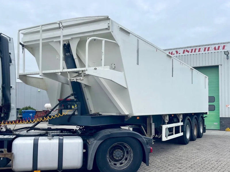 Samro Socari 48m3, 6560 kg, AIR/DISC BRAKES. Very good state - قلابة نصف مقطورة: صور 1 Samro Socari 48m3, 6560 kg, AIR/DISC BRAKES. Very good state - قلابة نصف مقطورة: صور 1