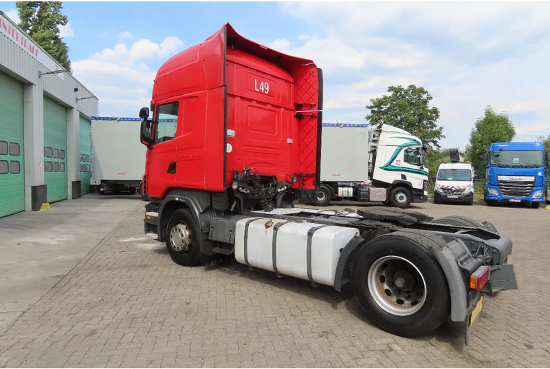 Scania R440 2 tanks Frigo, 927381km, no rust chassis - شاحنة جرار: صور 5 Scania R440 2 tanks Frigo, 927381km, no rust chassis - شاحنة جرار: صور 5