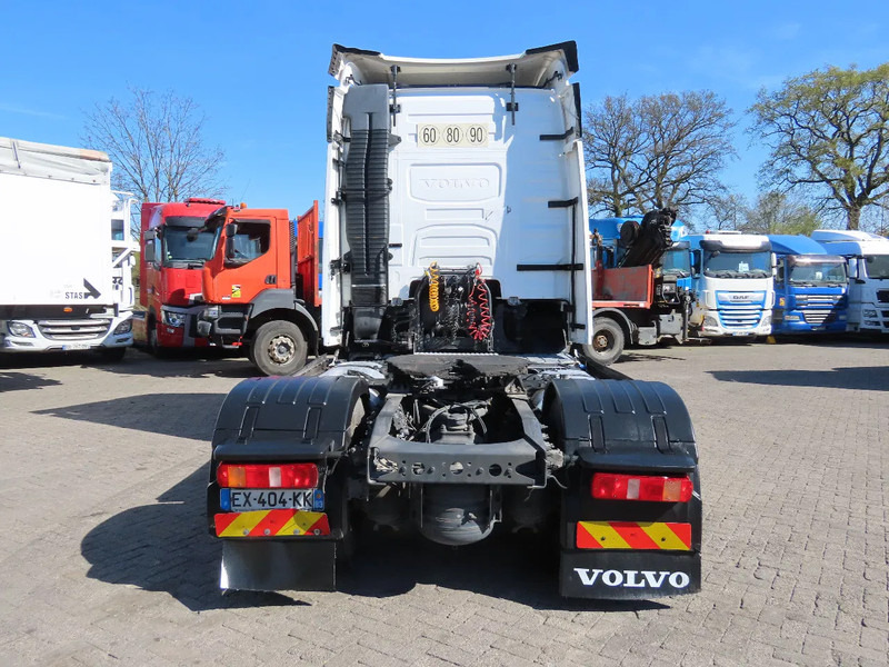 شاحنة جرار Volvo FH 460 YV2RTY0A3JB867622, FRIGO, 2X FUEL TANK, frigo, EURO6: صور 6