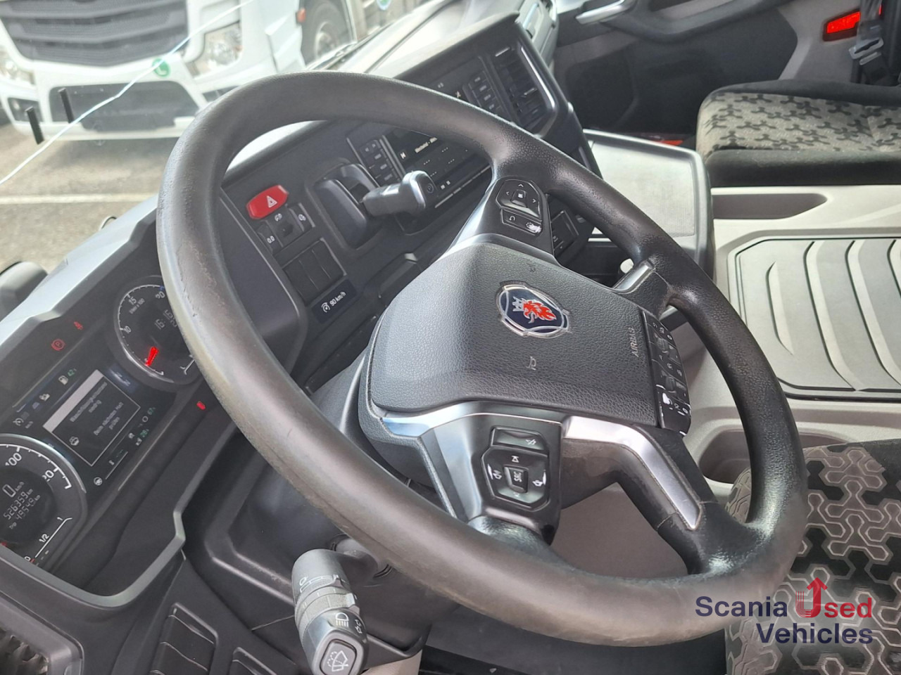 SCANIA G 410 A4x2NA CNG Kipphydraulik !! - شاحنة جرار: صور 3 SCANIA G 410 A4x2NA CNG Kipphydraulik !! - شاحنة جرار: صور 3