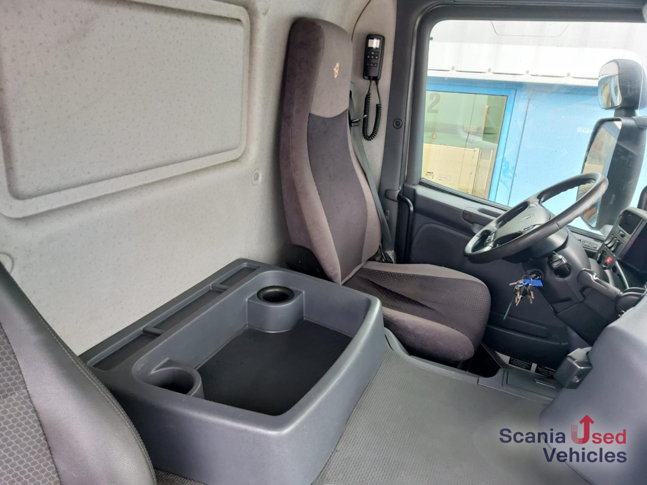 SCANIA P 280 DB4x2MNA Koffer Ladebordwand - بصندوق مغلق شاحنة: صور 3 SCANIA P 280 DB4x2MNA Koffer Ladebordwand - بصندوق مغلق شاحنة: صور 3