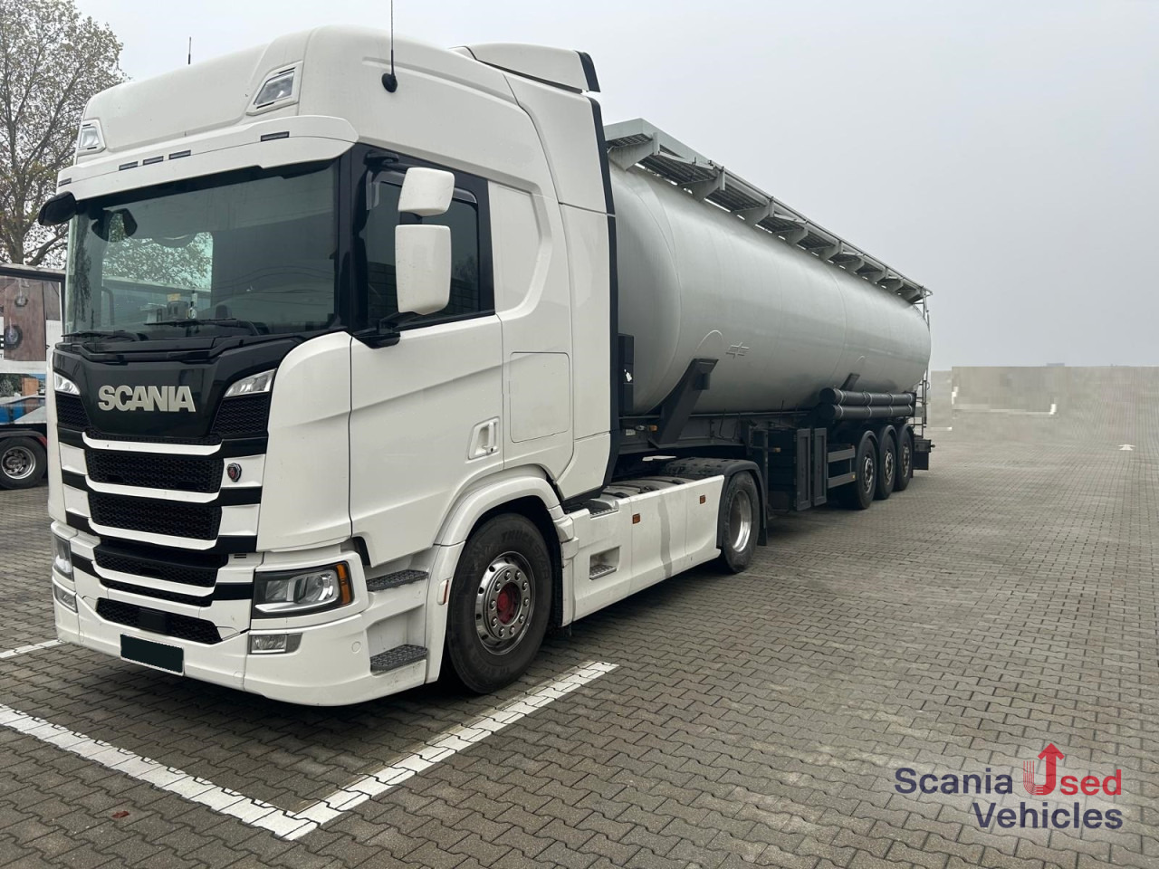 SCANIA R 500 A4x2NB Highline GHH Kompressor + Spitzer - شاحنة جرار: صور 1 SCANIA R 500 A4x2NB Highline GHH Kompressor + Spitzer - شاحنة جرار: صور 1