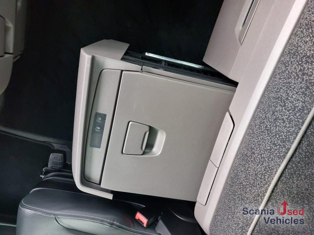SCANIA S 500 A4x2LA Highline 4-Balg Luftfederung LEDER - شاحنة جرار: صور 2 SCANIA S 500 A4x2LA Highline 4-Balg Luftfederung LEDER - شاحنة جرار: صور 2