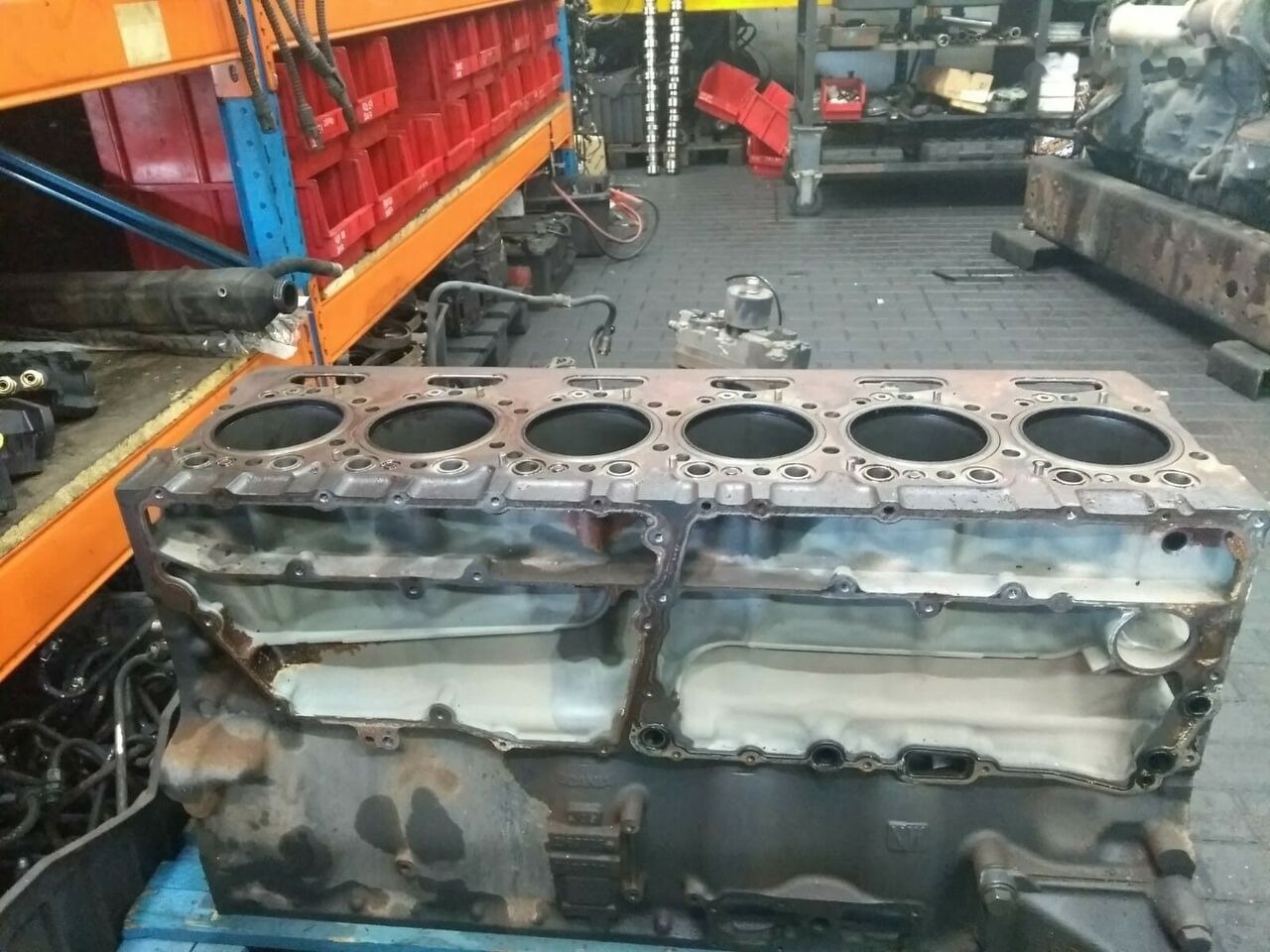 Scania ENGINE BLOCK Scania - كتلة اسطوانة - شاحنة: صور 2 Scania ENGINE BLOCK Scania - كتلة اسطوانة - شاحنة: صور 2