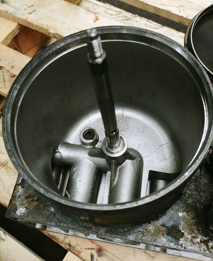 Scania OIL CENTRIFUGAL CLEANER, OIL SPINNER ASSEMBLY 1774447 2304242 - فلتر النفط - شاحنة: صور 3 Scania OIL CENTRIFUGAL CLEANER, OIL SPINNER ASSEMBLY 1774447 2304242 - فلتر النفط - شاحنة: صور 3