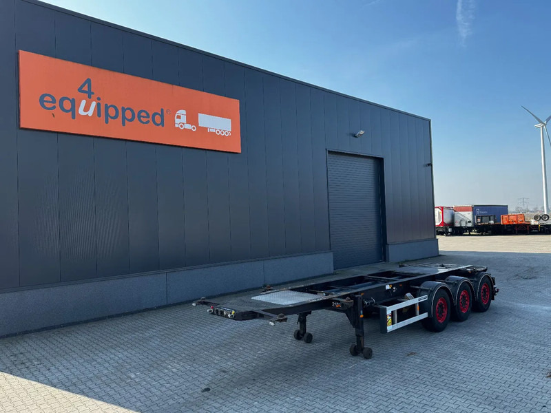 Burg 20FT/3-axles, SAF INTRADISC, ADR (EXII, EXII, FL, AT), 2x LIFTAXLE, NL-Chassis, APK/ADR:06/2025 - شاحنات الحاويات / جسم علوي قابل للتغيير نصف مقطورة: صور 1 Burg 20FT/3-axles, SAF INTRADISC, ADR (EXII, EXII, FL, AT), 2x LIFTAXLE, NL-Chassis, APK/ADR:06/2025 - شاحنات الحاويات / جسم علوي قابل للتغيير نصف مقطورة: صور 1