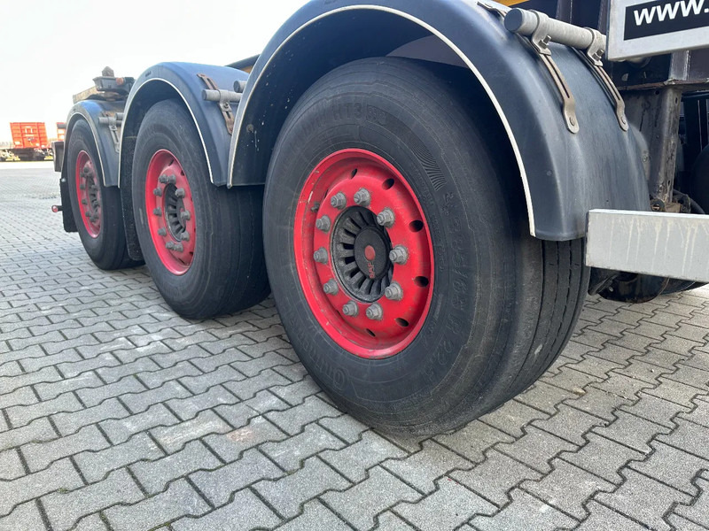 شاحنات الحاويات / جسم علوي قابل للتغيير نصف مقطورة Burg 20FT ADR (EX/II, EX/III, FL, AT), Leergewicht : 3.690kg, SAF INTRADISC, 2x Liftachse, NL-Chassis: صور 9 شاحنات الحاويات / جسم علوي قابل للتغيير نصف مقطورة Burg 20FT ADR (EX/II, EX/III, FL, AT), Leergewicht : 3.690kg, SAF INTRADISC, 2x Liftachse, NL-Chassis: صور 9