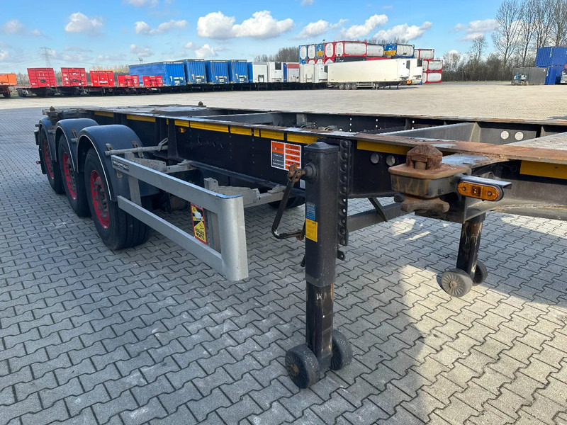 شاحنات الحاويات / جسم علوي قابل للتغيير نصف مقطورة Burg 20FT ADR (EX/II, EX/III, FL, AT), Leergewicht : 3.690kg, SAF INTRADISC, 2x Liftachse, NL-Chassis: صور 12 شاحنات الحاويات / جسم علوي قابل للتغيير نصف مقطورة Burg 20FT ADR (EX/II, EX/III, FL, AT), Leergewicht : 3.690kg, SAF INTRADISC, 2x Liftachse, NL-Chassis: صور 12