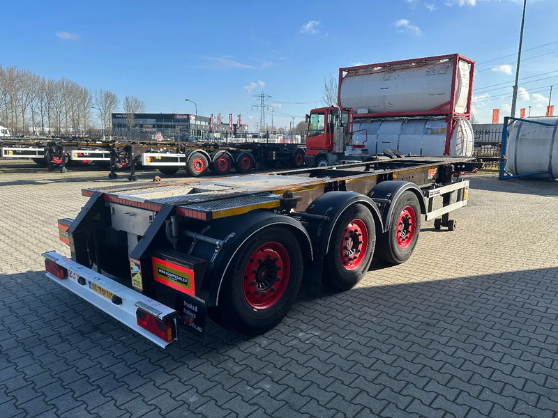Burg 20FT ADR (EX/II, EX/III, FL, AT), Leergewicht : 3.690kg, SAF INTRADISC, 2x Liftachse, NL-Chassis - شاحنات الحاويات / جسم علوي قابل للتغيير نصف مقطورة: صور 4 Burg 20FT ADR (EX/II, EX/III, FL, AT), Leergewicht : 3.690kg, SAF INTRADISC, 2x Liftachse, NL-Chassis - شاحنات الحاويات / جسم علوي قابل للتغيير نصف مقطورة: صور 4