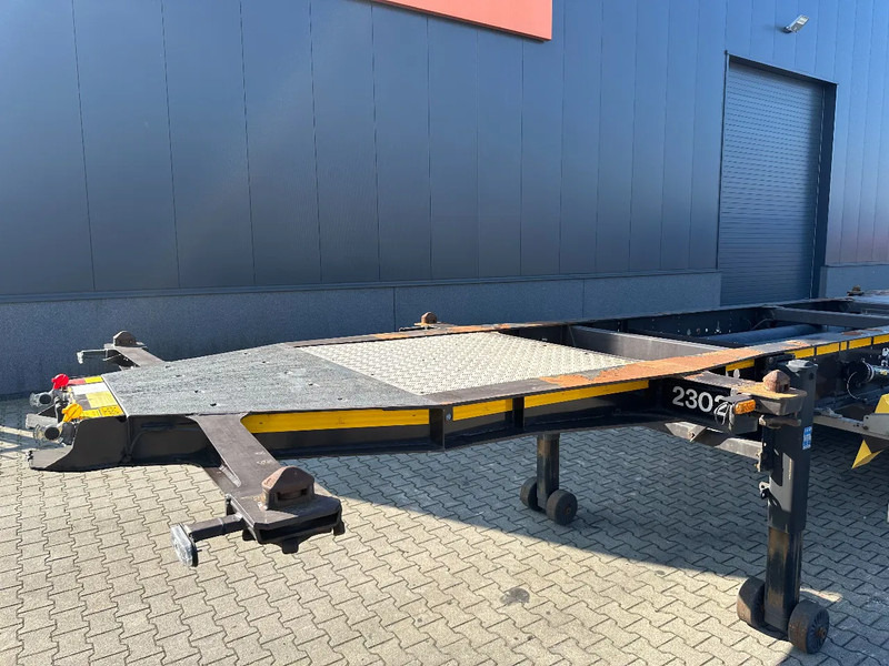 شاحنات الحاويات / جسم علوي قابل للتغيير نصف مقطورة Burg 20FT ADR (EX/II, EX/III, FL, AT), empty weight: 3.690kg, SAF INTRADISC, 2x liftaxle, ALCOA, NL-Chassis, APK/ADR: 07-2025: صور 15