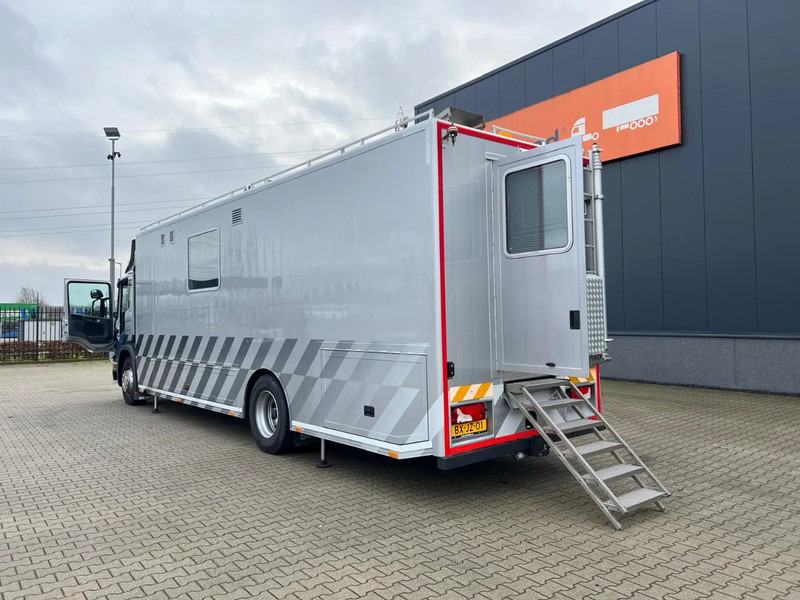 Scania P230 TOP: multifunct. ruimte met airco (camper?), 22kVA generator, hydr. steunpoten, beloopbaar dak, keuken, APK 10-2026 - شاحنة: صور 5 Scania P230 TOP: multifunct. ruimte met airco (camper?), 22kVA generator, hydr. steunpoten, beloopbaar dak, keuken, APK 10-2026 - شاحنة: صور 5