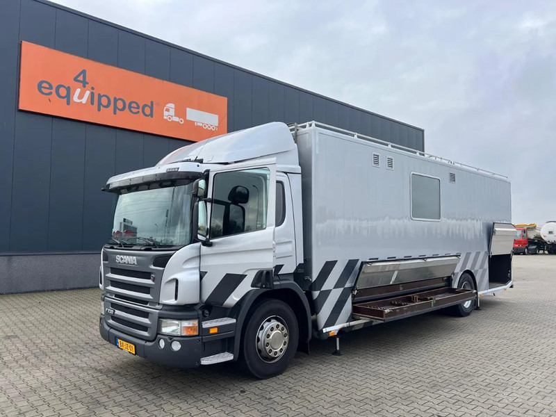 Scania P230 TOP: multifunct. ruimte met airco (camper?), 22kVA generator, hydr. steunpoten, beloopbaar dak, keuken, APK 10-2026 - شاحنة: صور 1 Scania P230 TOP: multifunct. ruimte met airco (camper?), 22kVA generator, hydr. steunpoten, beloopbaar dak, keuken, APK 10-2026 - شاحنة: صور 1
