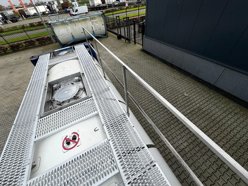 خزان تخزين UBH Universal Bulk Handling 20 FT Swap,  31.169L, UN Portable, T7, valid 5Y test: 05/2027: صور 9