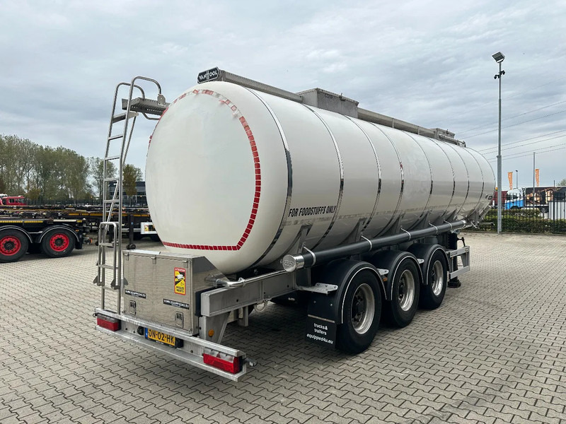 Van Hool FOOD / RVS chassis / empty weight: 5.860kg / 29.500L / 1-comp.+ 1 baffel / discbrakes / NL / APK: 05/2026 - نصف مقطورة صهريج: صور 3 Van Hool FOOD / RVS chassis / empty weight: 5.860kg / 29.500L / 1-comp.+ 1 baffel / discbrakes / NL / APK: 05/2026 - نصف مقطورة صهريج: صور 3