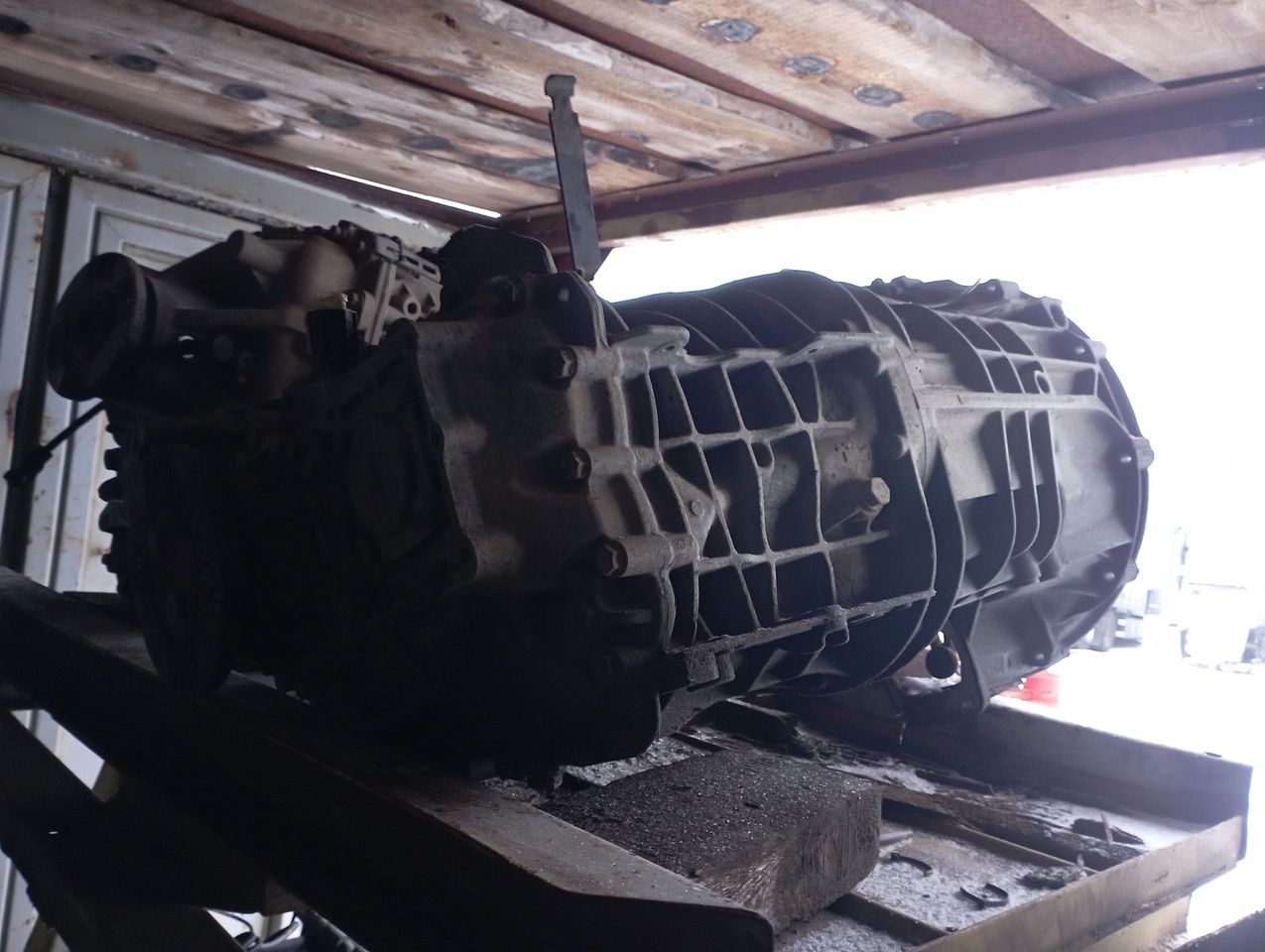 DAF XF105 - علبة التروس - الشاسيه شاحنة: صور 1 DAF XF105 - علبة التروس - الشاسيه شاحنة: صور 1