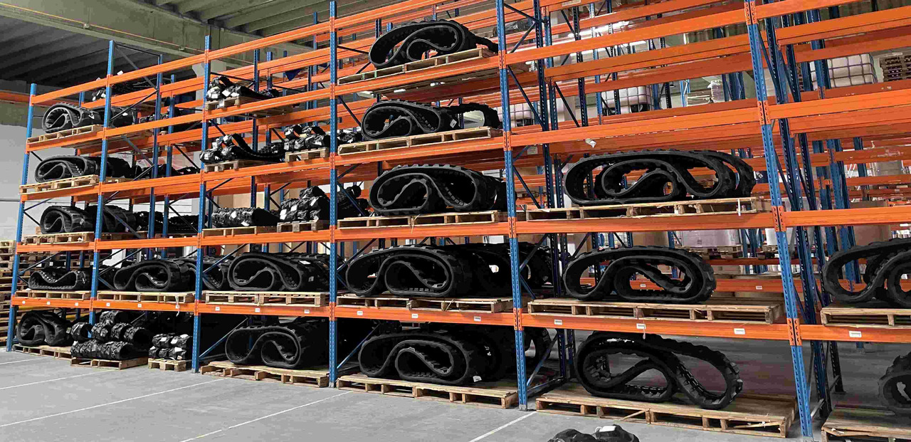 Rubber track for JOHN DEERE 9RT 30" and 36" - مسارات للحفارات - الآلات والماكينات الزراعية: صور 2 Rubber track for JOHN DEERE 9RT 30" and 36" - مسارات للحفارات - الآلات والماكينات الزراعية: صور 2