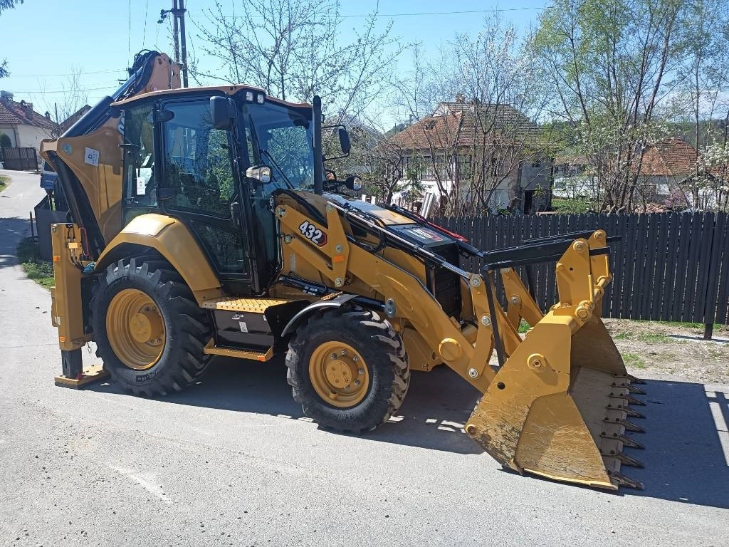 CATERPILLAR 432 07A - حفار متعدد الاستخدام: صور 2 CATERPILLAR 432 07A - حفار متعدد الاستخدام: صور 2