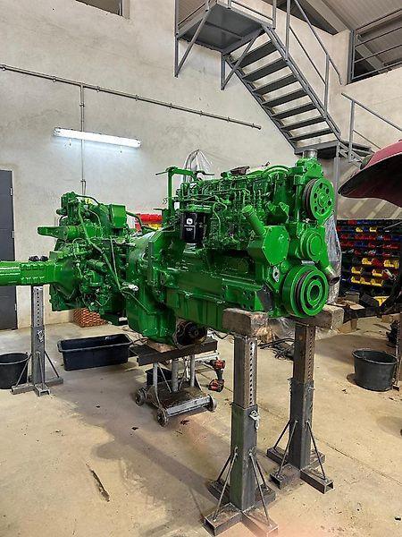 John Deere 4955 - جرار: صور 4 John Deere 4955 - جرار: صور 4