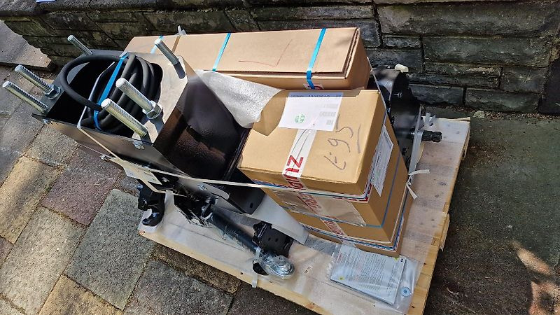 Zuidberg Fronthydraulik, Frontkraftheber, Fronthubwerk zum Case PUMA / PUMA CVX / STEYR CVT - علم السوائل المتحركة - الآلات والماكينات الزراعية: صور 4 Zuidberg Fronthydraulik, Frontkraftheber, Fronthubwerk zum Case PUMA / PUMA CVX / STEYR CVT - علم السوائل المتحركة - الآلات والماكينات الزراعية: صور 4