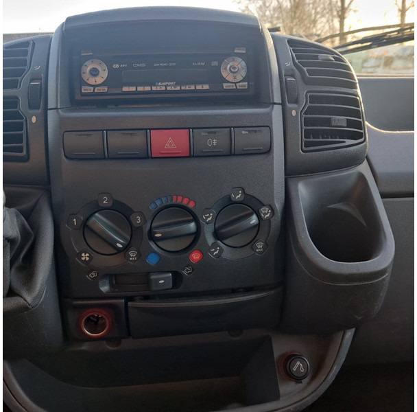 Peugeot COXX - الشاحنات الصغيرة المسطحة: صور 5 Peugeot COXX - الشاحنات الصغيرة المسطحة: صور 5