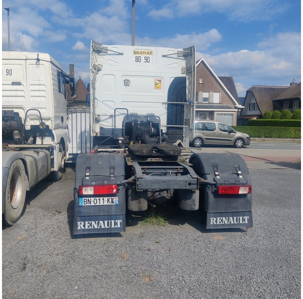 Renault Premium-450 - شاحنة جرار: صور 4 Renault Premium-450 - شاحنة جرار: صور 4