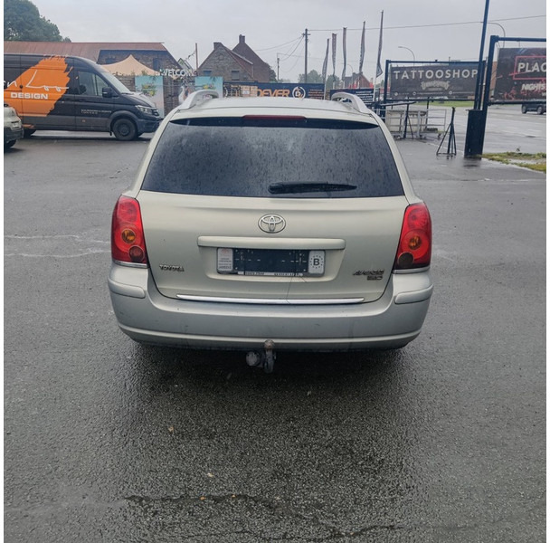 Toyota Avensis - سيارة: صور 5 Toyota Avensis - سيارة: صور 5