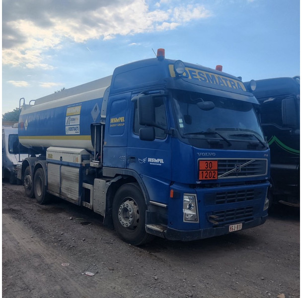 Volvo FM-400 - شاحنة صهريج: صور 3 Volvo FM-400 - شاحنة صهريج: صور 3