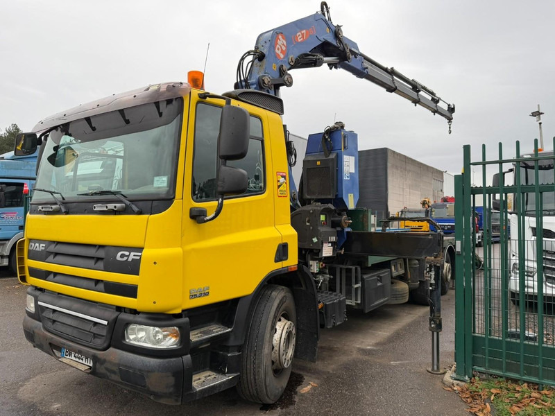 DAF CF 75.310 6X2 + CRANE PM 27 S-4 + RADIO + WINCH - FULL RAMP - LIFT + STEERING AXLE - MANUAL GEARBOX - FR TRUCK - شاحنة كرين: صور 4 DAF CF 75.310 6X2 + CRANE PM 27 S-4 + RADIO + WINCH - FULL RAMP - LIFT + STEERING AXLE - MANUAL GEARBOX - FR TRUCK - شاحنة كرين: صور 4