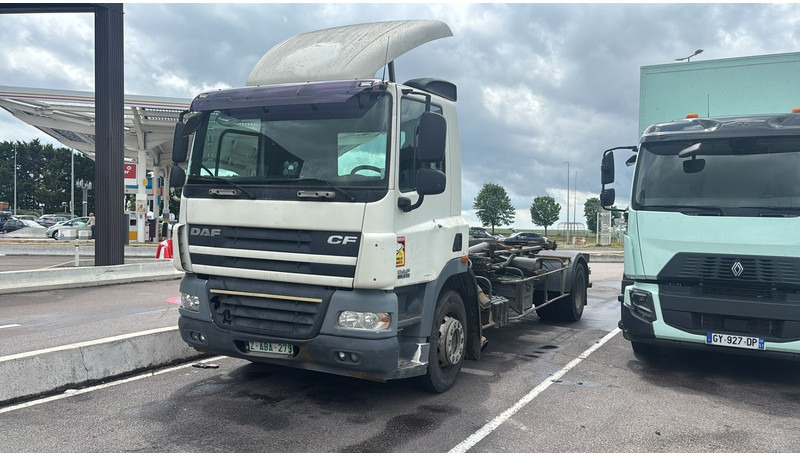DAF CF 85.410 - 19T HOOKLIFT / ABROLLKIPPER / GANCHO - MANUAL ZF - A/C - GOOD CONDITION - شاحنة ذات الخطاف: صور 3 DAF CF 85.410 - 19T HOOKLIFT / ABROLLKIPPER / GANCHO - MANUAL ZF - A/C - GOOD CONDITION - شاحنة ذات الخطاف: صور 3
