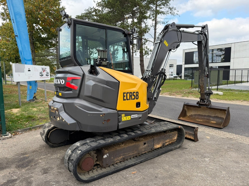 Volvo ECR 58 F FULL HYDR - 2911 H - HYDR QUICKHITCH - A/C - BLADE - CE - BE MACHINE - حفارة مصغرة: صور 3 Volvo ECR 58 F FULL HYDR - 2911 H - HYDR QUICKHITCH - A/C - BLADE - CE - BE MACHINE - حفارة مصغرة: صور 3