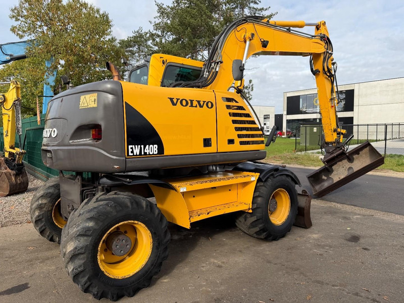 Volvo EW 140 B *FULL HYDR* - BLADE - 10.485h - TILT BUCKET - CE - NL MACHINE - GOOD CONDITION - حفارة على عجلات: صور 3 Volvo EW 140 B *FULL HYDR* - BLADE - 10.485h - TILT BUCKET - CE - NL MACHINE - GOOD CONDITION - حفارة على عجلات: صور 3