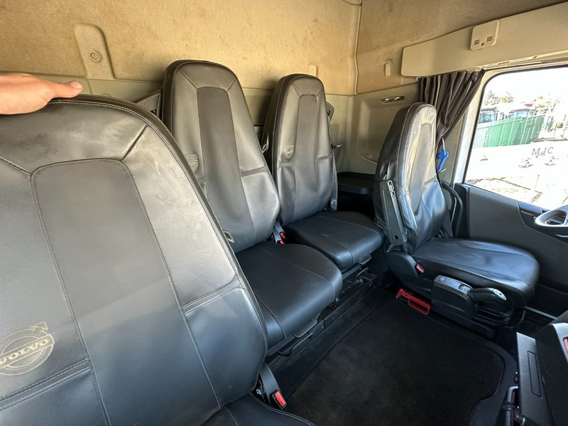 شاحنات مسطحة, شاحنة كرين Volvo FH 420 8x4 TRIDEM + KRAAN HIAB 408 E-8 HIPRO + WINCH - 63.000km ONLY - CREWCAB 4 SEATER - PLATFORM 7m - TOP CONDITION: صور 14