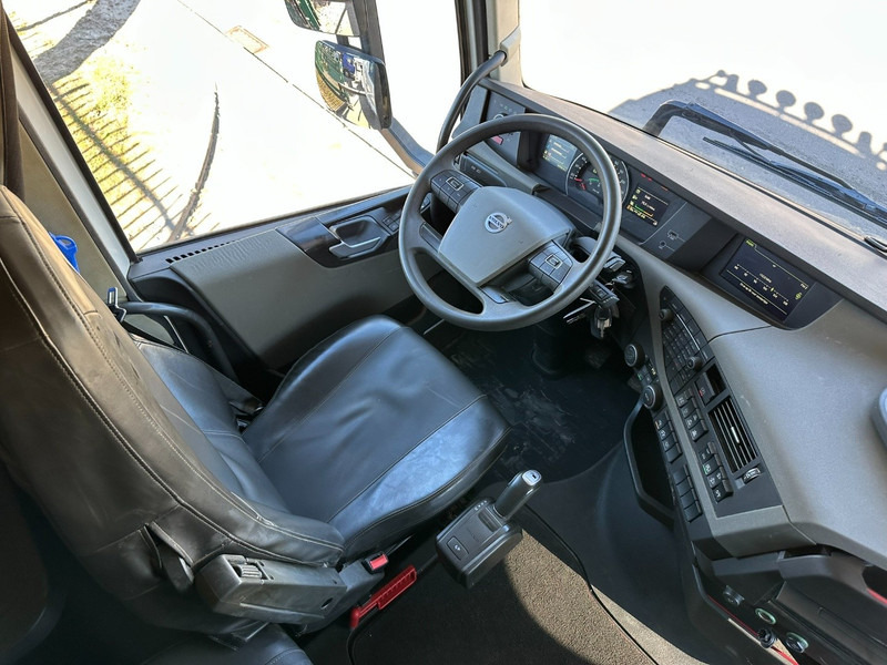 شاحنات مسطحة, شاحنة كرين Volvo FH 420 8x4 TRIDEM + KRAAN HIAB 408 E-8 HIPRO + WINCH - 63.000km ONLY - CREWCAB 4 SEATER - PLATFORM 7m - TOP CONDITION: صور 13