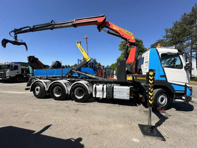 Volvo FMX 460 8x4 TRIDEM HOOKLIFT + CRANE PK 23002 SH + GRABBER / ROTATOR - EURO 6 - LIFT + STEERING AXLE - *374.000km* - EXT BUMPER - شاحنة ذات الخطاف, شاحنة كرين: صور 4 Volvo FMX 460 8x4 TRIDEM HOOKLIFT + CRANE PK 23002 SH + GRABBER / ROTATOR - EURO 6 - LIFT + STEERING AXLE - *374.000km* - EXT BUMPER - شاحنة ذات الخطاف, شاحنة كرين: صور 4