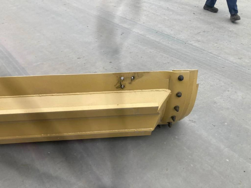 Cat 120M3 Moldboard - شفرة الجرافة - آلات البناء: صور 3 Cat 120M3 Moldboard - شفرة الجرافة - آلات البناء: صور 3