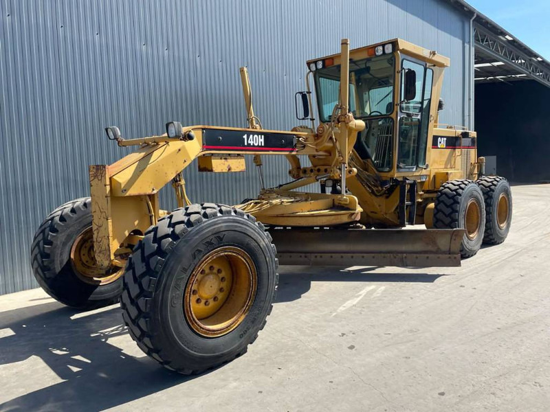 Cat 140H - 3306 Engine - آلة تسوية الأرض: صور 1 Cat 140H - 3306 Engine - آلة تسوية الأرض: صور 1