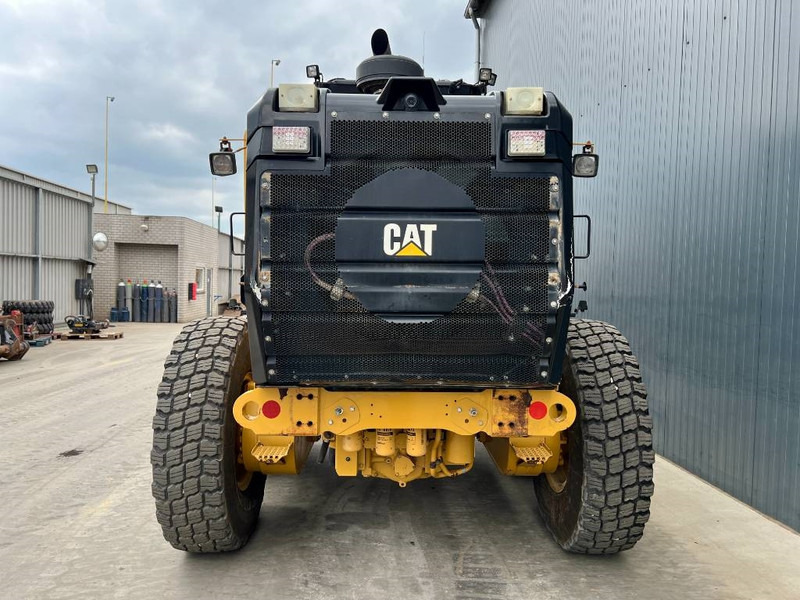 Cat 140M2 AWD - آلة تسوية الأرض: صور 3 Cat 140M2 AWD - آلة تسوية الأرض: صور 3