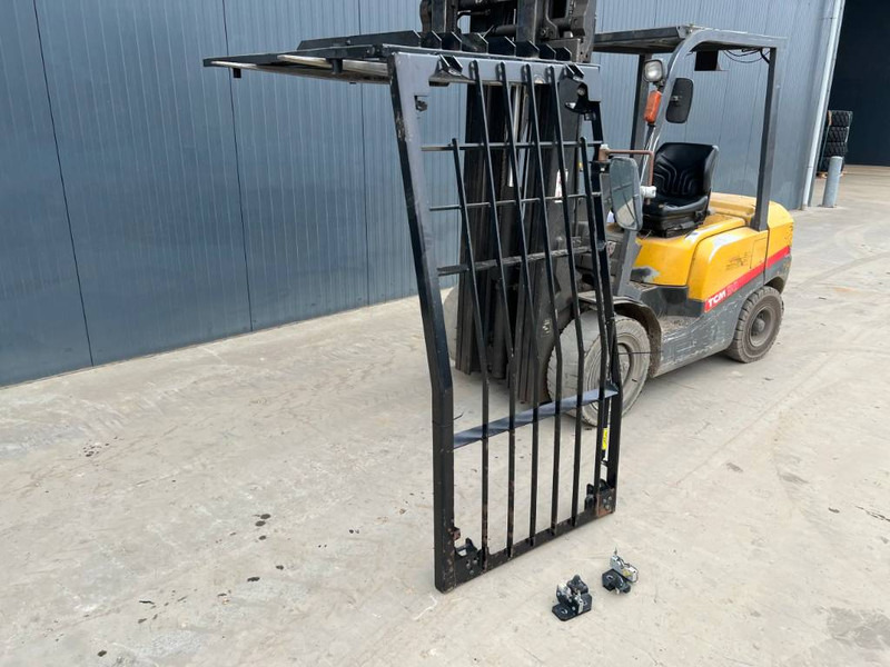 Cat 312D / 315D / 319D / 320D / 324D / 329D / 330D / - الكابينة والداخلية - آلات البناء: صور 1 Cat 312D / 315D / 319D / 320D / 324D / 329D / 330D / - الكابينة والداخلية - آلات البناء: صور 1