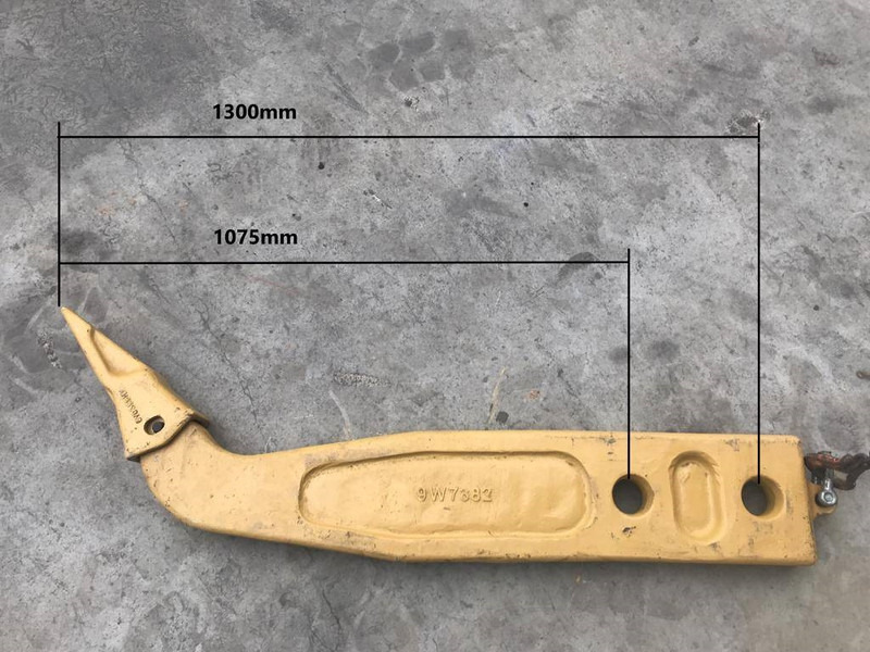 Cat D7R Shank incl. Tip - ملحقات - آلات البناء: صور 4 Cat D7R Shank incl. Tip - ملحقات - آلات البناء: صور 4
