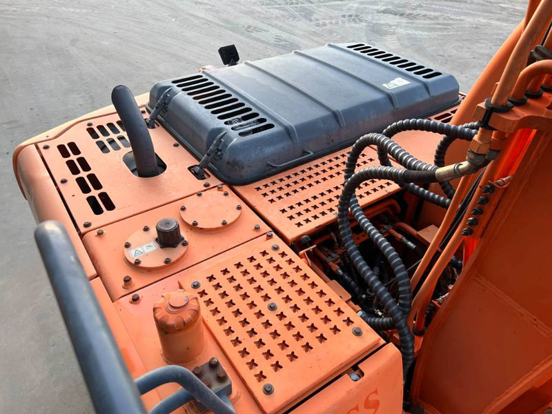 حفارة على عجلات Doosan DX170W: صور 19