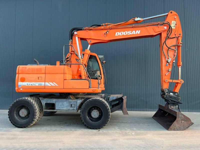 Doosan DX170W - حفارة على عجلات: صور 4 Doosan DX170W - حفارة على عجلات: صور 4