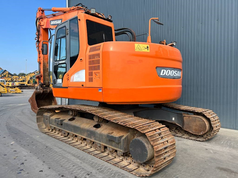 Doosan DX235LCR - حفارات زحافة: صور 4 Doosan DX235LCR - حفارات زحافة: صور 4
