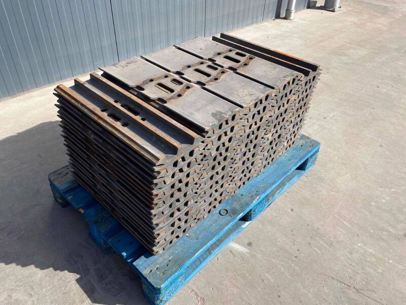 Hyundai R210 / R215 / R220 / R235 / R250 / R260 - الإطار / الشاسيه - آلات البناء: صور 1 Hyundai R210 / R215 / R220 / R235 / R250 / R260 - الإطار / الشاسيه - آلات البناء: صور 1