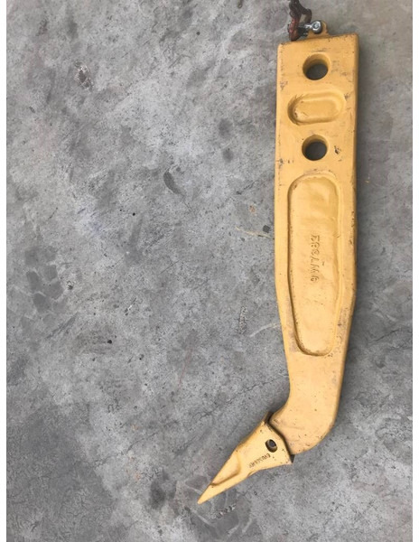 Komatsu D65 Shank - ملحقات - آلات البناء: صور 5 Komatsu D65 Shank - ملحقات - آلات البناء: صور 5