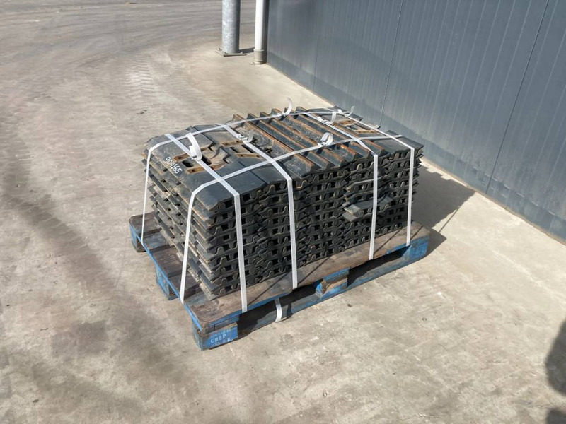 Komatsu PC150 / PC160 / PC180 / PC210 / PC240 3 Grouser 60 - الإطار / الشاسيه - آلات البناء: صور 1 Komatsu PC150 / PC160 / PC180 / PC210 / PC240 3 Grouser 60 - الإطار / الشاسيه - آلات البناء: صور 1