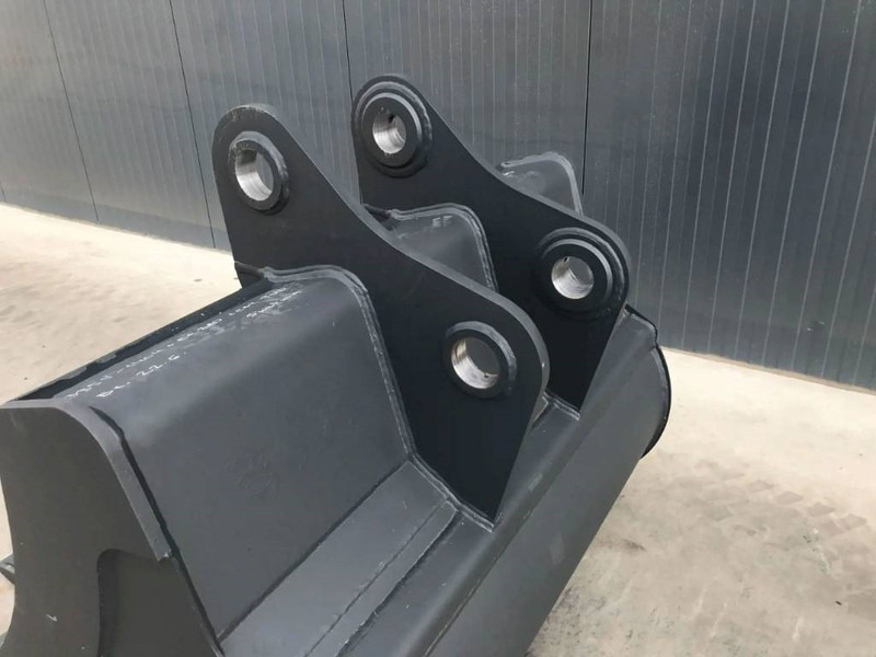 Komatsu PC210 - بكت - آلات البناء: صور 5 Komatsu PC210 - بكت - آلات البناء: صور 5