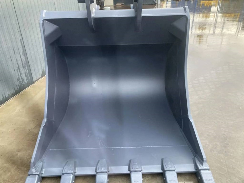 Komatsu PC300 - بكت - آلات البناء: صور 4 Komatsu PC300 - بكت - آلات البناء: صور 4