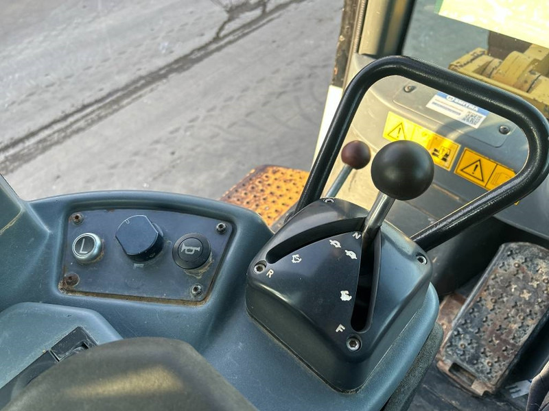 Liebherr LR634 - اللودر المجنزر: صور 3 Liebherr LR634 - اللودر المجنزر: صور 3