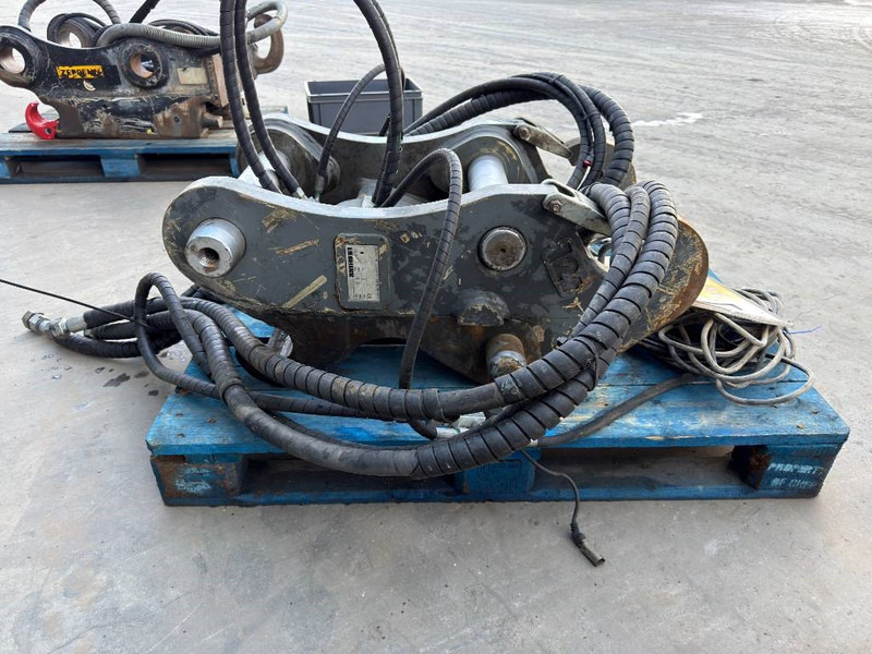 Liebherr SWA48 - 323F Likufix - وصلة الربط للمعدات المعلقة - آلات البناء: صور 5 Liebherr SWA48 - 323F Likufix - وصلة الربط للمعدات المعلقة - آلات البناء: صور 5