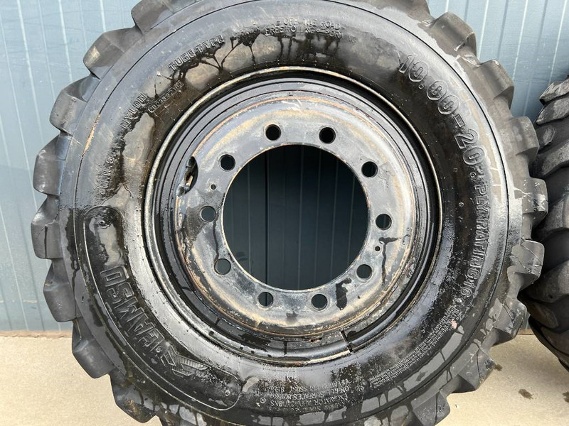 Michelin 1000 x 20 banden / 10.00 x 20: 1x2 Reifen - الإطارات والجنوط - آلات البناء: صور 5 Michelin 1000 x 20 banden / 10.00 x 20: 1x2 Reifen - الإطارات والجنوط - آلات البناء: صور 5